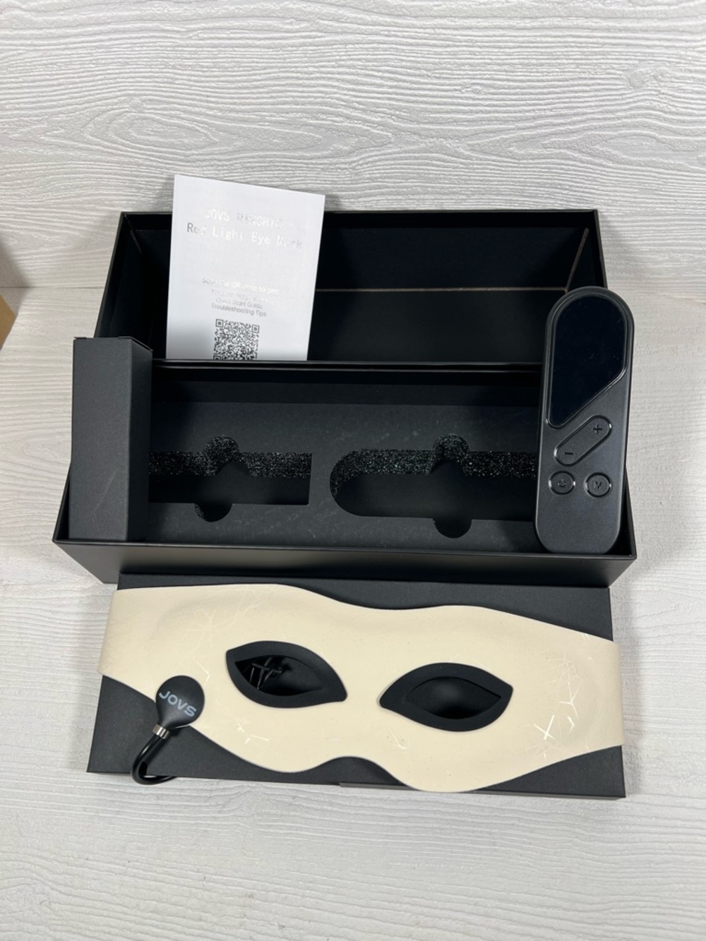 JOVS RLT LED Eye Skincare Mask - Picture 3 of 13